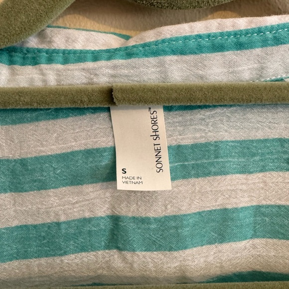 Beach Cover Up - Picture 3 of 4